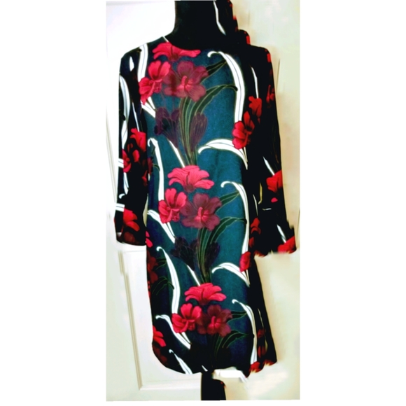 Ann Taylor Factory Dresses & Skirts - Ann Taylor Factory black floral bell sleeve dress
